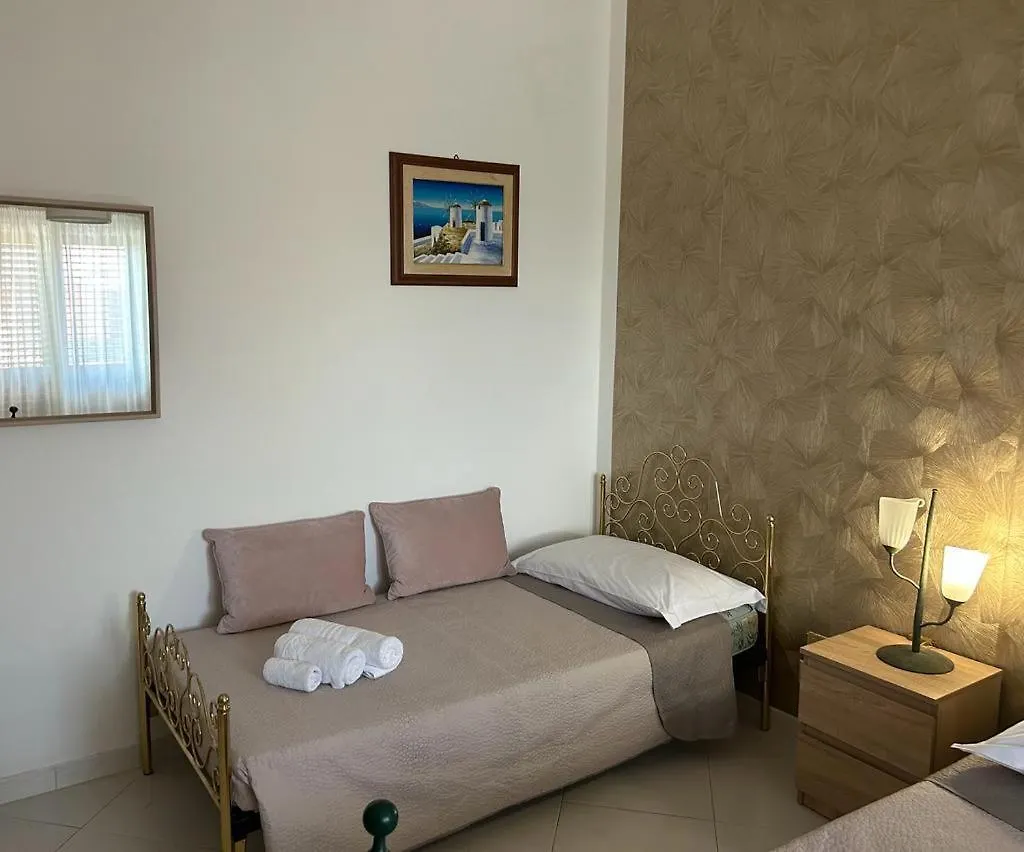 Nina Apartament Giardini Naxos Con Posto Auto Italy