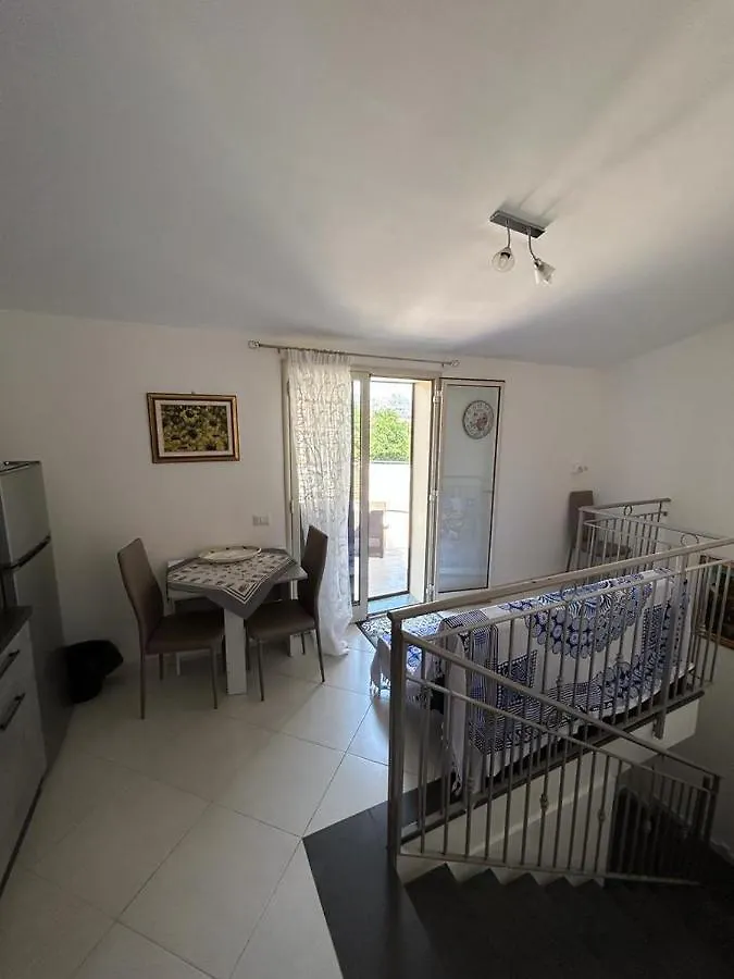 Nina Apartament Giardini Naxos Con Posto Auto Italy