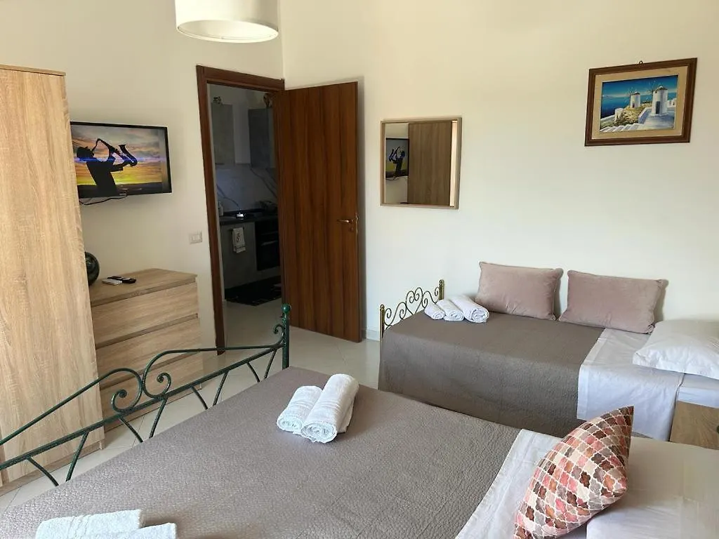 Nina Apartament Giardini Naxos Con Posto Auto 0*,