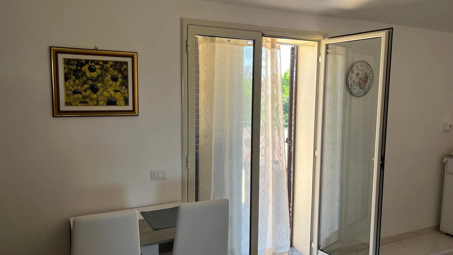 Nina Apartament Giardini Naxos Con Posto Auto